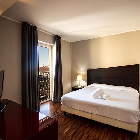 Hotel Cavour By Lvg Hotel Collection Novara Bagian luar foto