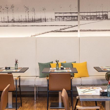 Hotel Cavour By Lvg Hotel Collection Novara Bagian luar foto