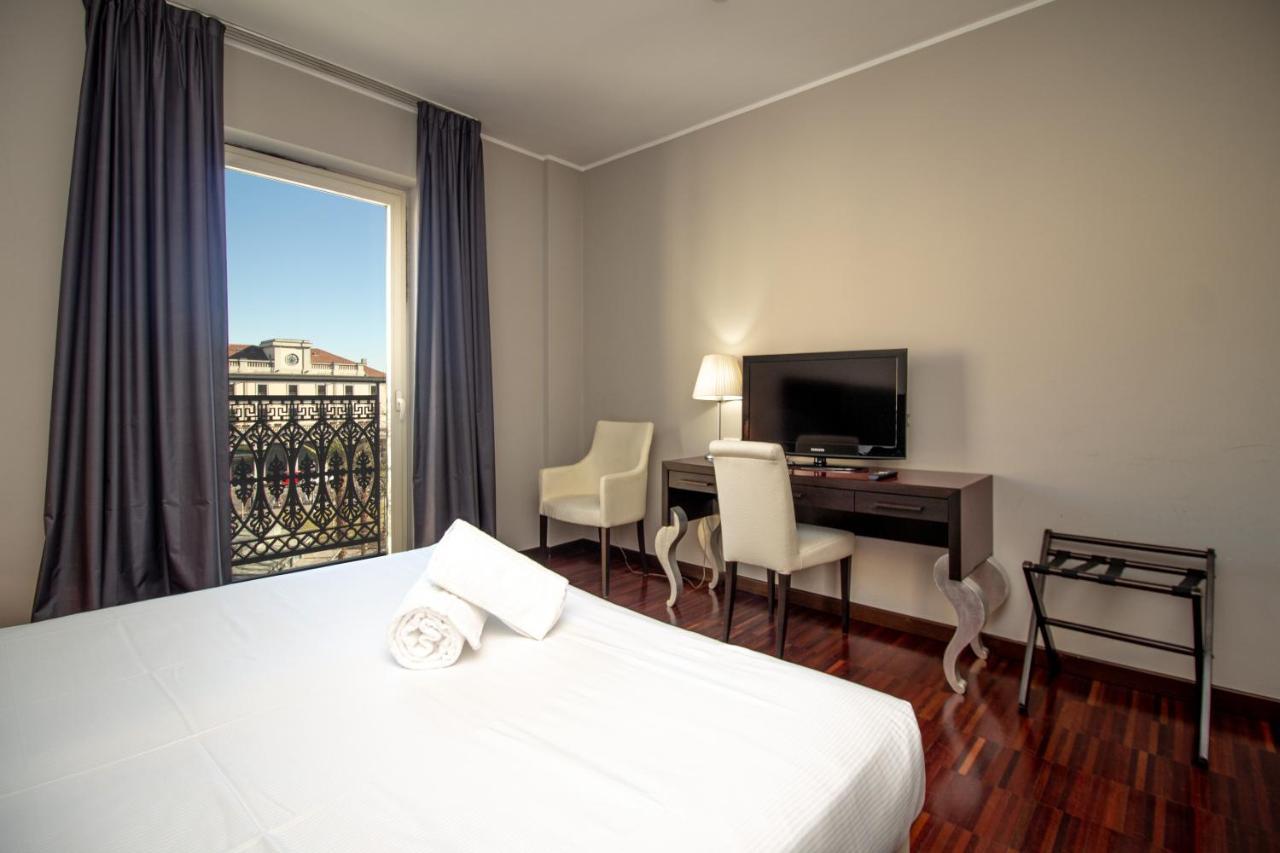 Hotel Cavour By Lvg Hotel Collection Novara Bagian luar foto