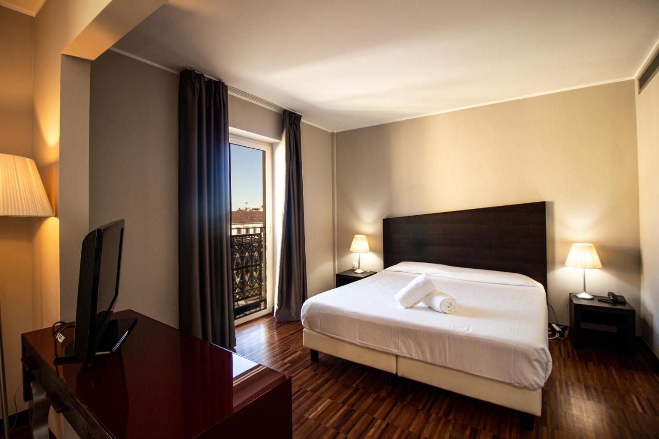Hotel Cavour By Lvg Hotel Collection Novara Bagian luar foto