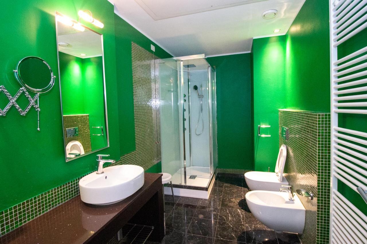 Hotel Cavour By Lvg Hotel Collection Novara Bagian luar foto