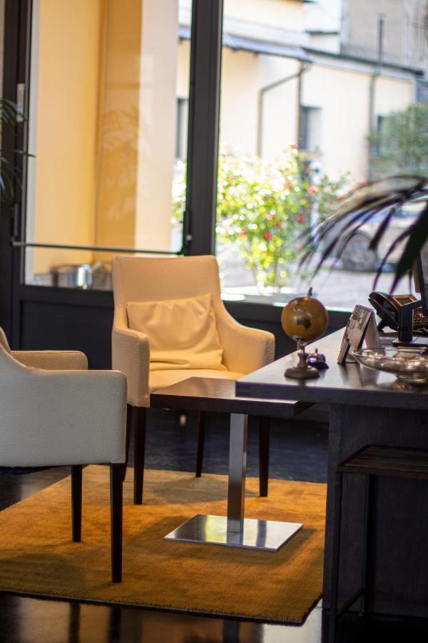 Hotel Cavour By Lvg Hotel Collection Novara Bagian luar foto